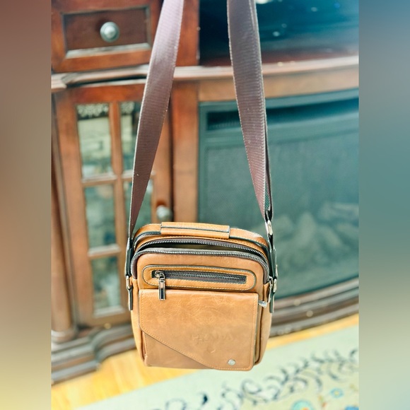 Genuine Leather Messenger Bag - Picture 5 of 6